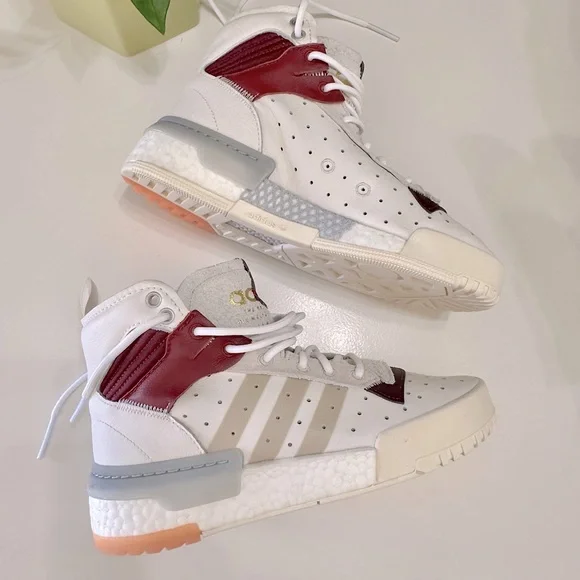 NWOB Adidas Rivalry RM - Picture 15 of 16